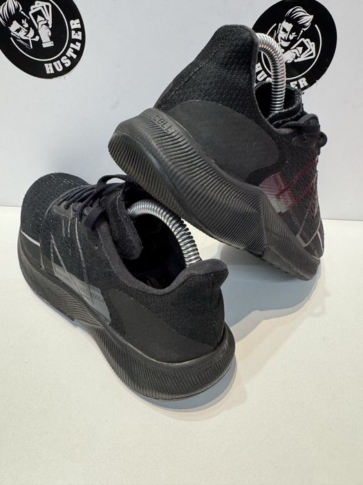 Маратонки NEW BALANCE .Номер 37.5