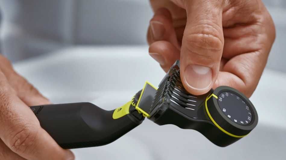 Хибридна самобръсначка Philips OneBlade Pro QP6542/15