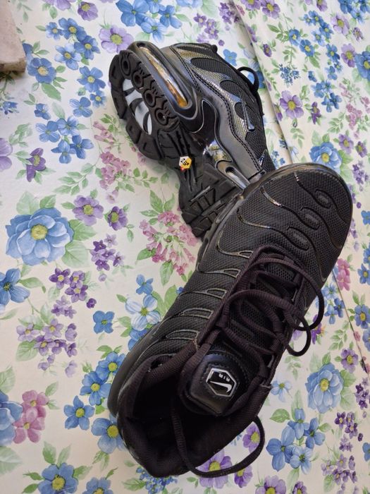 Vând adidași Nike TN deoarece i-am cumpărat cu o mărime mai mica(41)