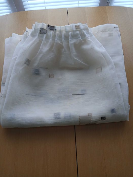 Продавам пердета