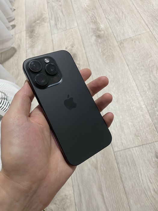 Продам, iphone 15 pro