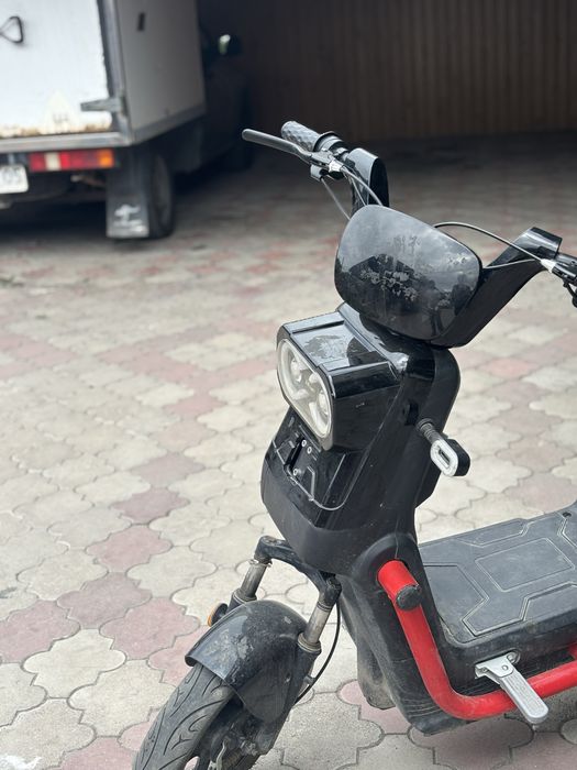 Продам электро мопед танк