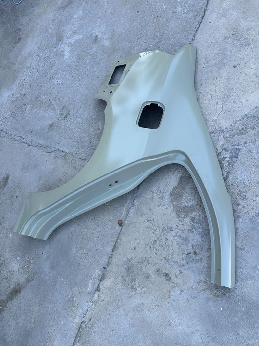 Aripă dreapta spate vw jetta.