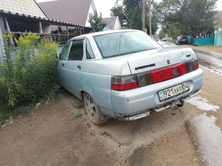 Продам машину ваз 2110
