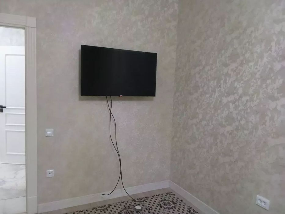 Saodat toyxona yonda yangi domda 3-etajda 2 xonali kv ijaraga beriladi