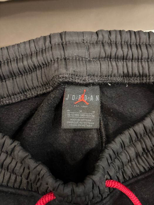 Комплект Nike Jordan за 10-12 години
