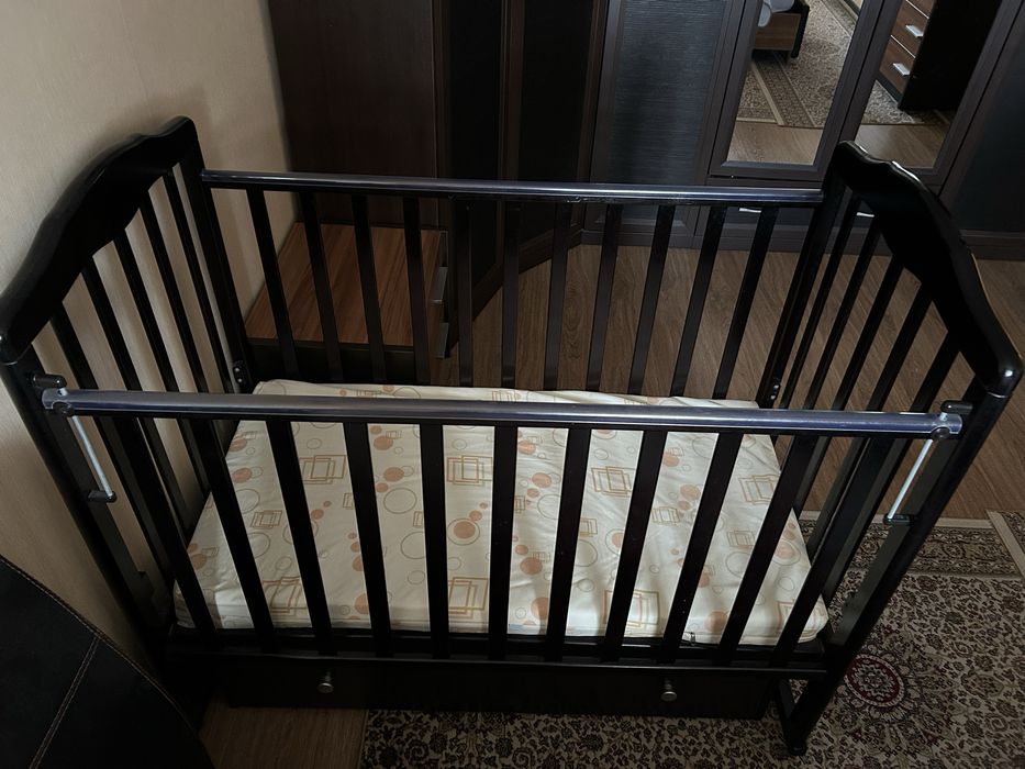 Кроватка детская