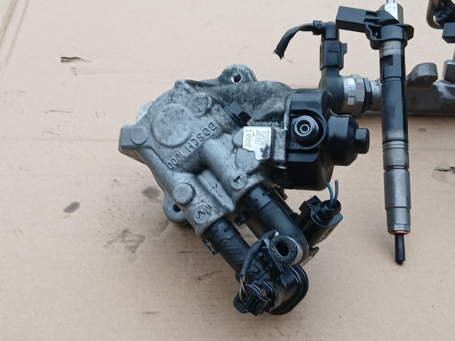 Injector Injectoare CBA CBAB CAG CAGA CAGB CAGC 2.0 TDI Audi VW Passat