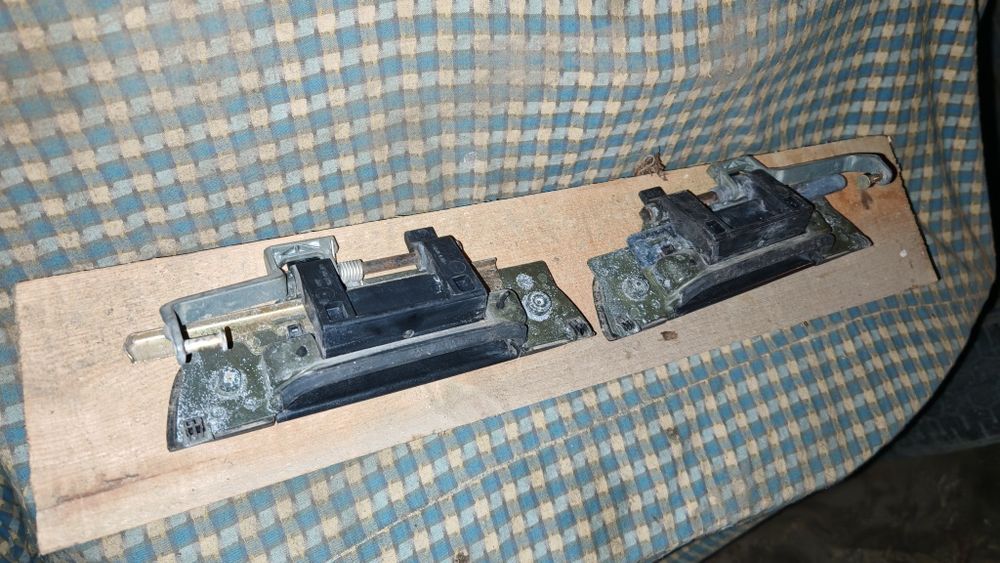 Задни външни брави за  БМВ Е36