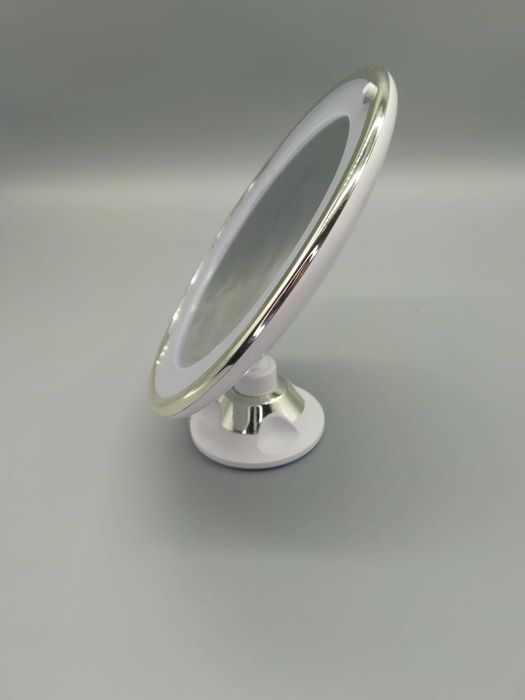 Увеличително козметично огледало Zoom Mirror с LED светлина, 5x увеличение и вендуза