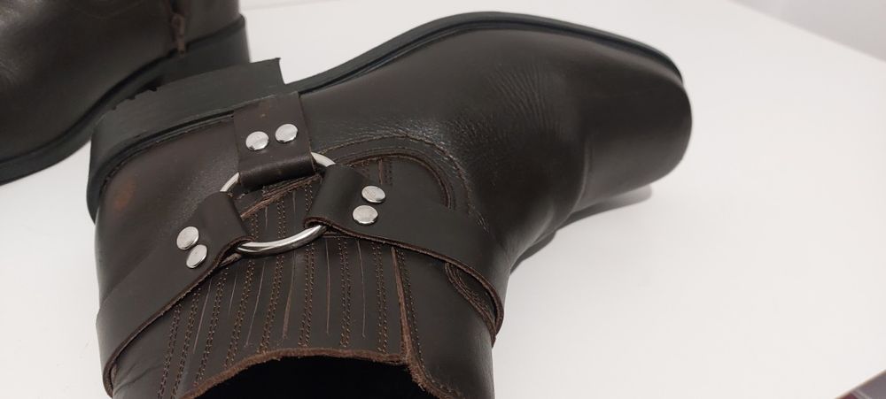 Botine din piele maro