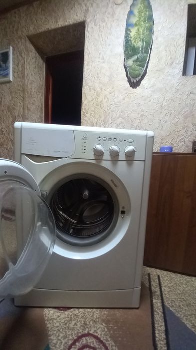 Стиральная машина Индезит
