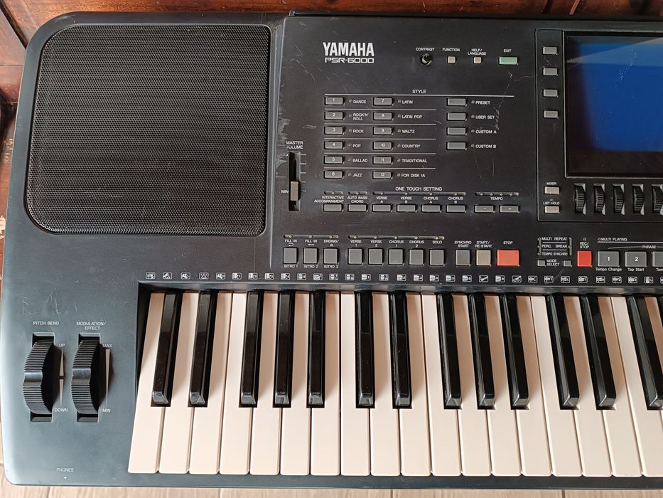 Синтезатор Yamaha PSR 6000