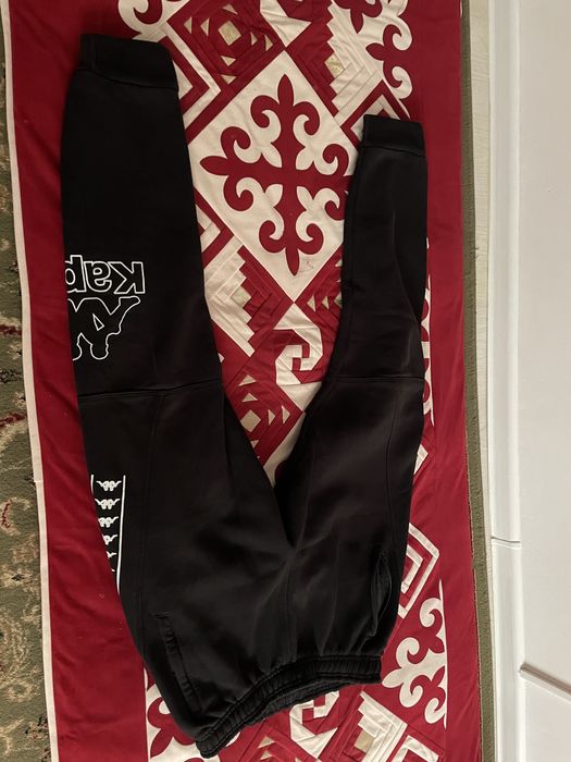 Продаются одежды срочна