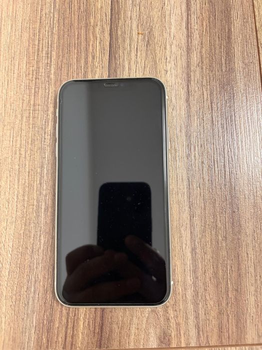 Iphone 11 alb 128 g tehnic si estetic 10/10