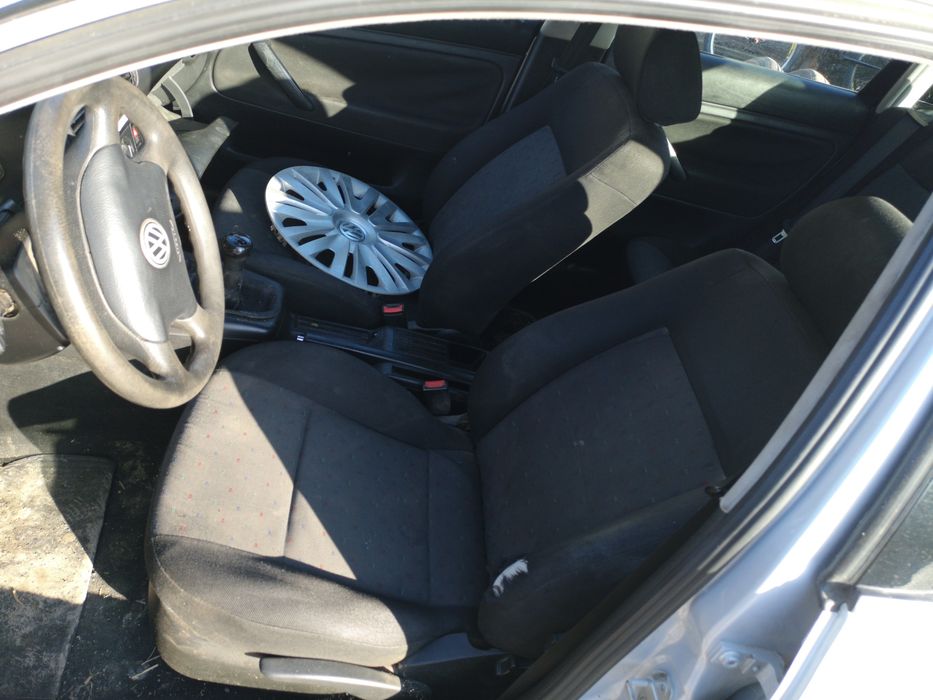 Пасат 4 Б5 1.8 на части