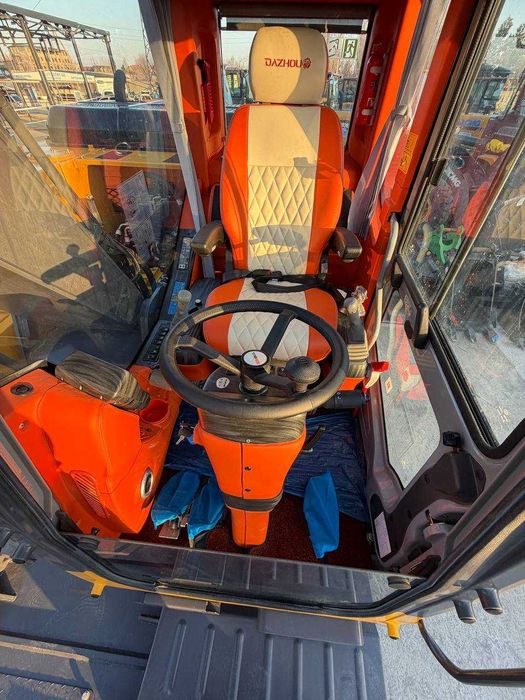 Колёсный экскаватор 150