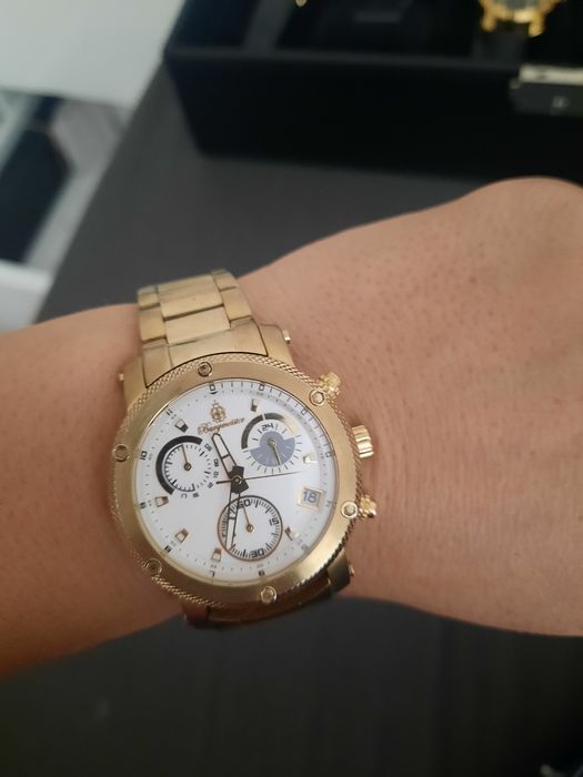Часовник "Burgmeister Golden watch"