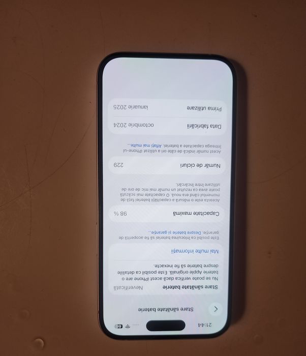 Iphone 15 128gb arata ca nou