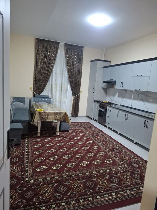 Сдаётся 2-х комнатная квартира 400$