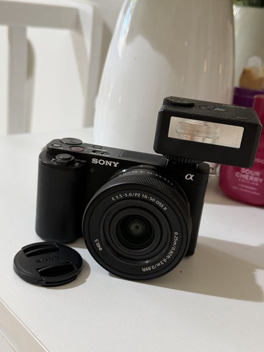 Sony zv-E10 KIT 16-50 mm черный