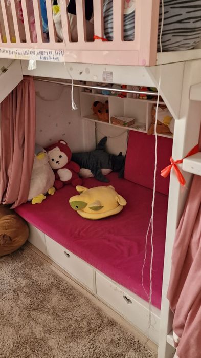 Продаю детский домик с горокой