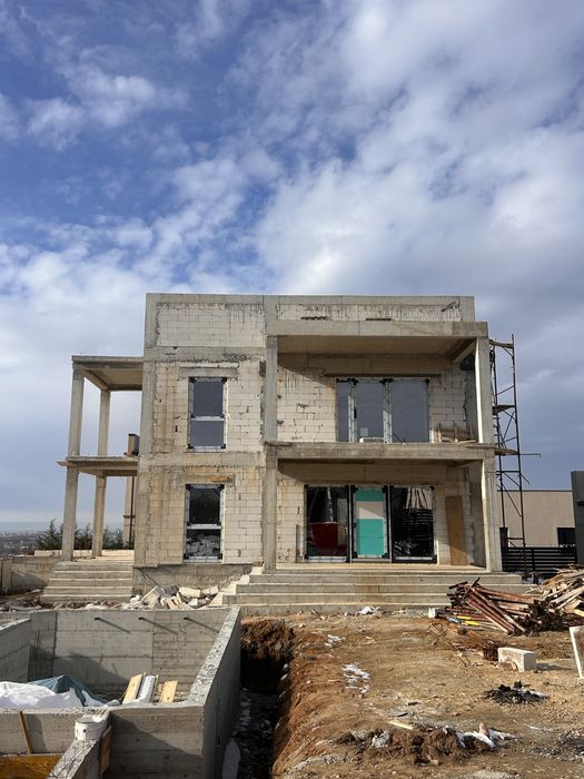 Vilă modernă premium cu piscină și design deosebit – Gloria Residence