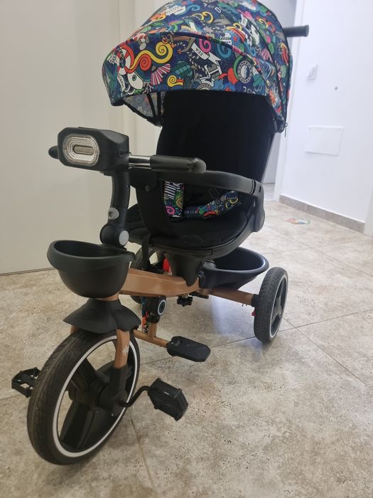 Tricicleta cu muzica si scaun reversibil