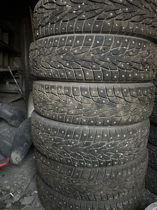 Продам шины зимние Газель