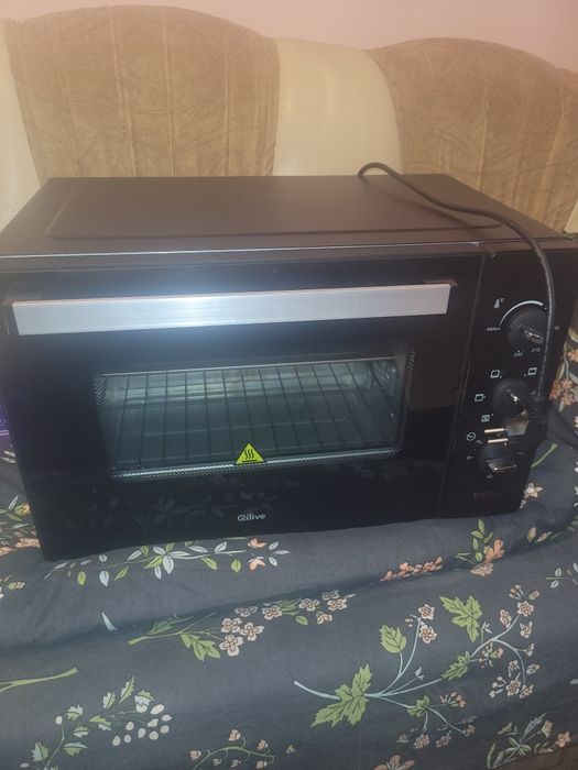 Vând cuptor electric