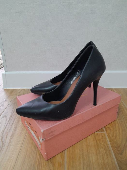 Женские кожанные туфли