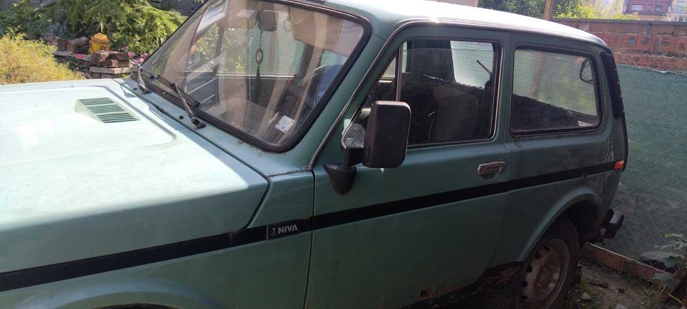 Продавам кола Lada Niva