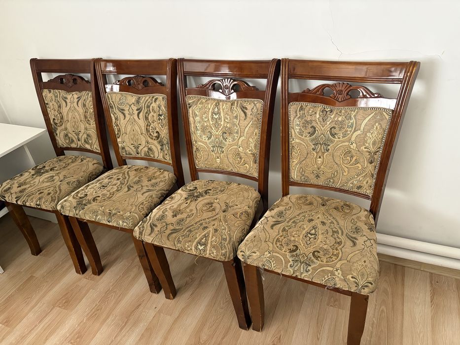 В продаже стол 3.5 метра