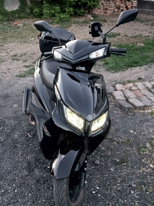 Продам скутер м8 (150сс) на учёте