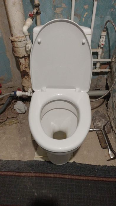 Продам унитаз в хорошем качестве