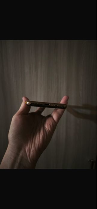 Iphone 11pro 64GB емкость 72%