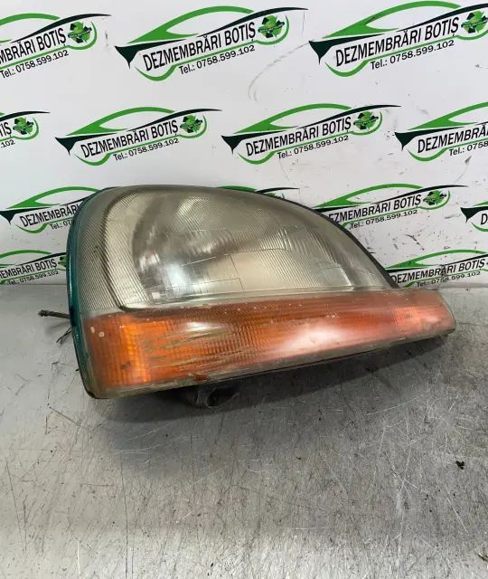 Far dreapta Renault Kangoo 2002 1.5 dCi MT (65 hp)