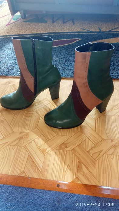 Продам осенние ботиночки