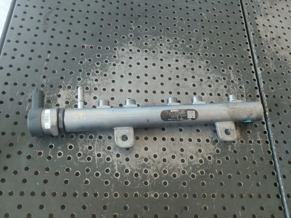 rampa injectoare stanga 3.0 d m16164d  maseati levante 0445216044