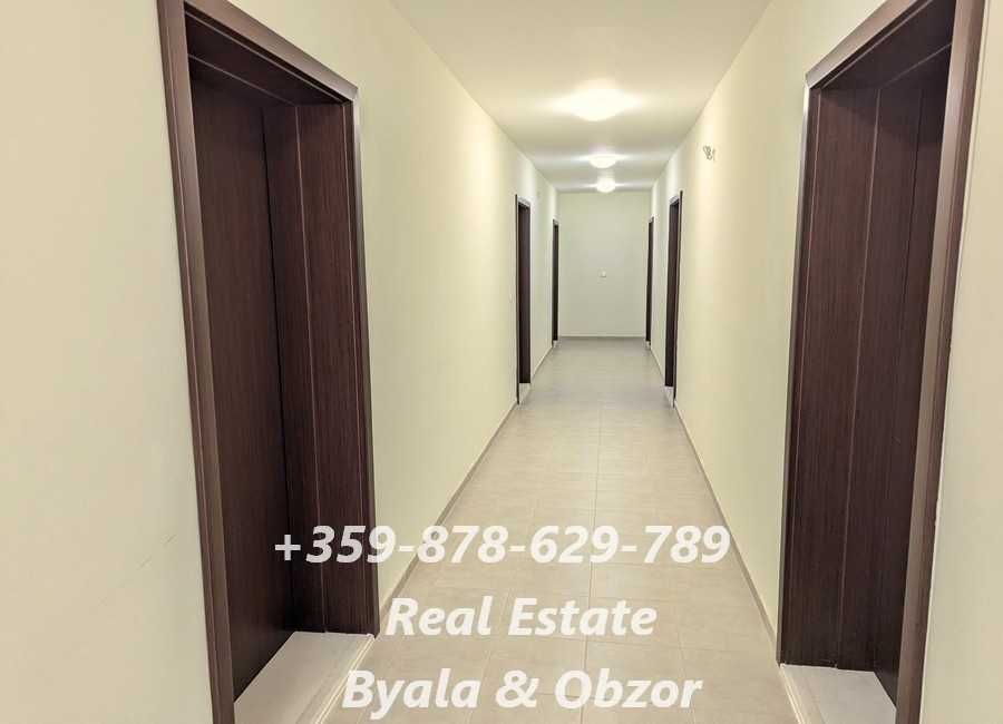 Дава се под наем Двустаен апартамент в Бяла - 61 кв.м за 74311.59 € - Снимка #8