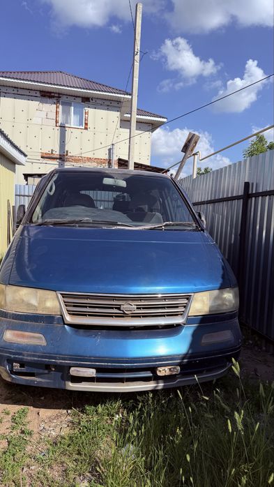 Продам Nissan Largo