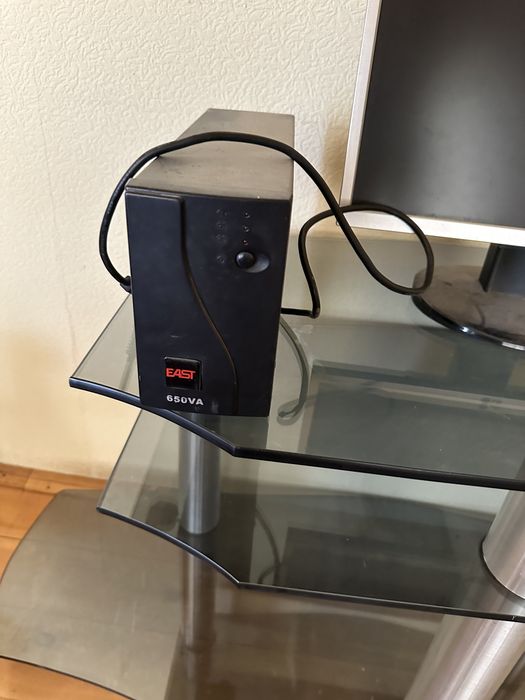 Podstavka kompyuter televizor ugalok