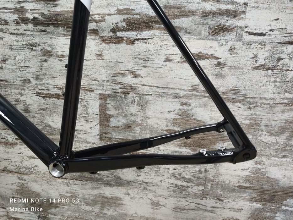 НОВА алуминиева шосейна рамка Ridley Fenix SLA Disc | L