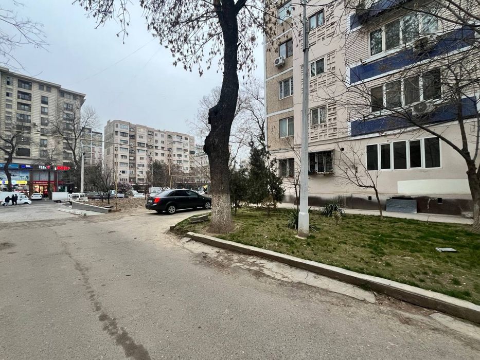 Продаётся квартира под нежилое
