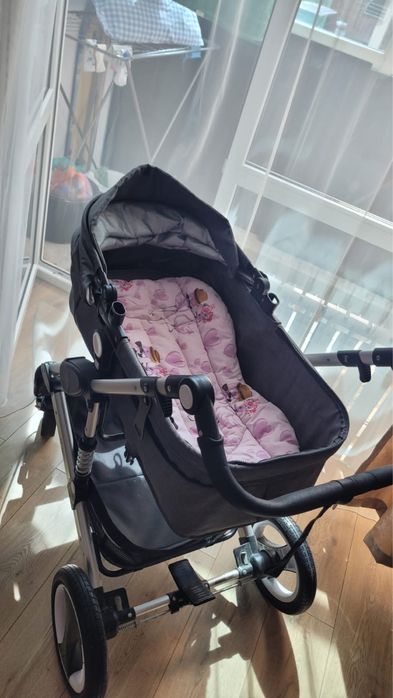 Коляска детская прогулочная