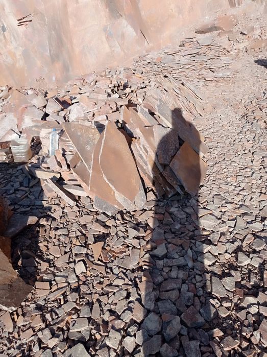 Добываем рваные камни . Из первых рук с гарантией качество и количеств