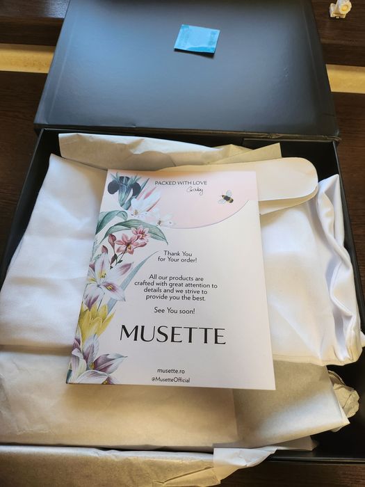 Ghete  din piele Musette