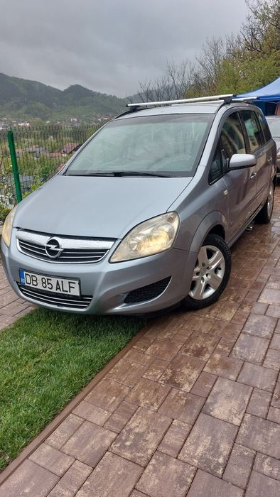 De vânzare OPEL ZAFIRA B