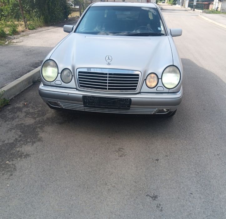Мерцедес W210 300 TD на части!