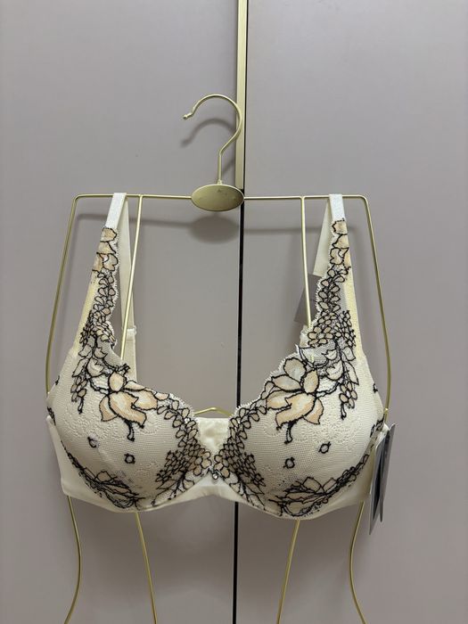 Продам новые бюстгальтера